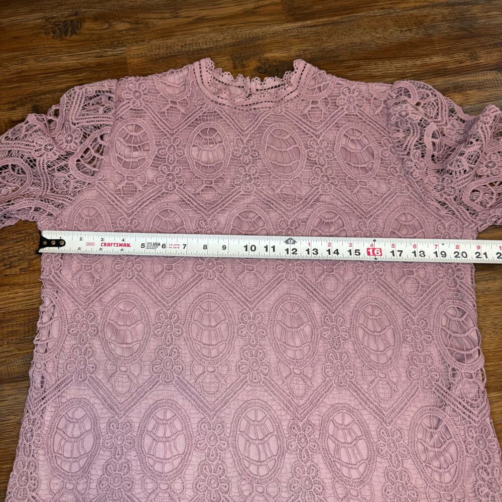 Ultra Pink Size LARGE long sleeve floral geometric lace overlay - Picture 10 of 13